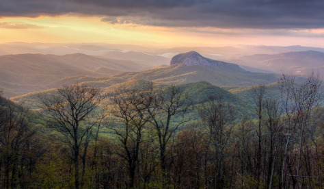 Looking Glass Rock Sunrise (Kenneth Voltz) - 10th Annual People's Choice Award